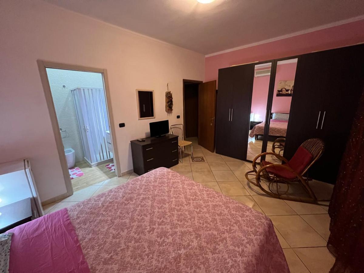 Miseria e Nobiltà Hotel Giarre Esterno foto